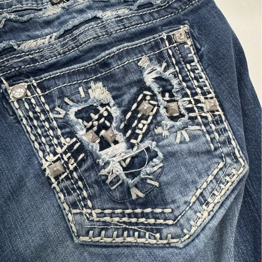 Miss Me Signature Rise Boot Jeans - Picture 5 of 6